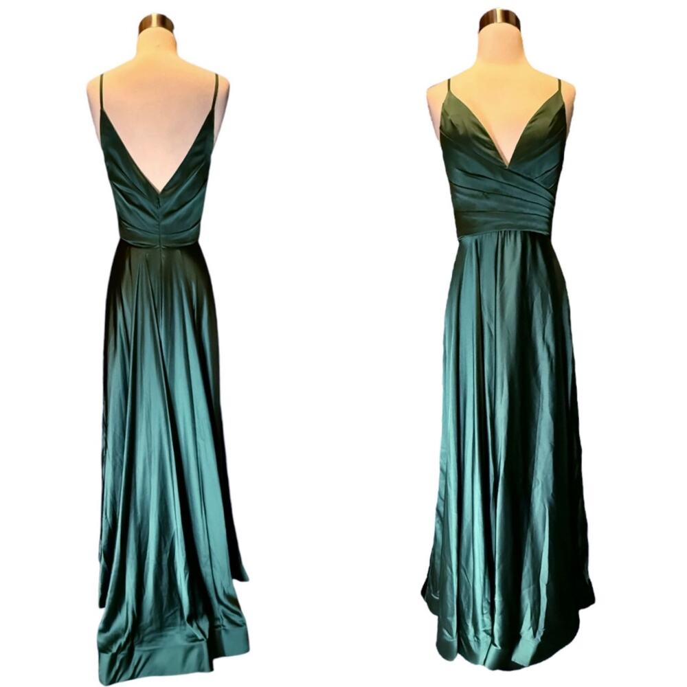LA FEMME Emerald Green Satin Ball Gown Plunge V-Neck Dress Slit Evening 6 NWT - Picture 3 of 13